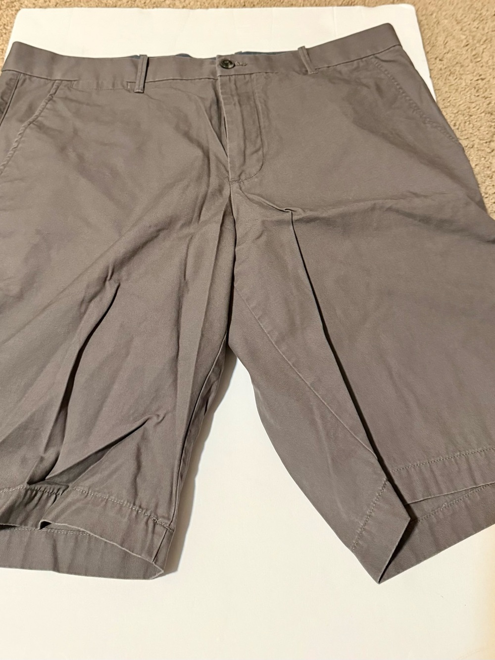 GAP Men's Flat Front Shorts in Gray